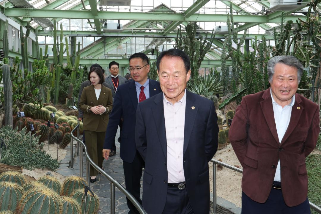 '제333회 농림수산위원회 현지시찰(산림과학연구원)' 게시글의 사진(40) '2024-11-14 제333회 농림수산위원회 현지시찰(산림과학연구원) (41).jpg'