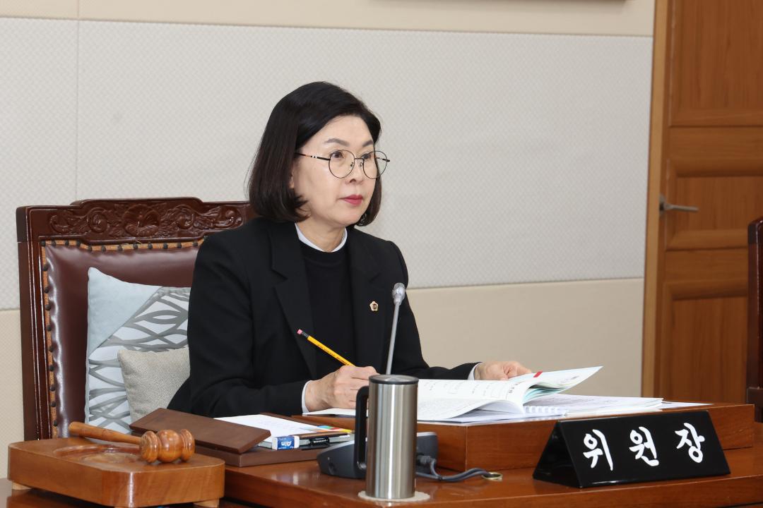 '제334회 제1차 농림수산위원회' 게시글의 사진(9) '2025-02-05 제334회 제1차 농림수산위원회 (7).jpg'