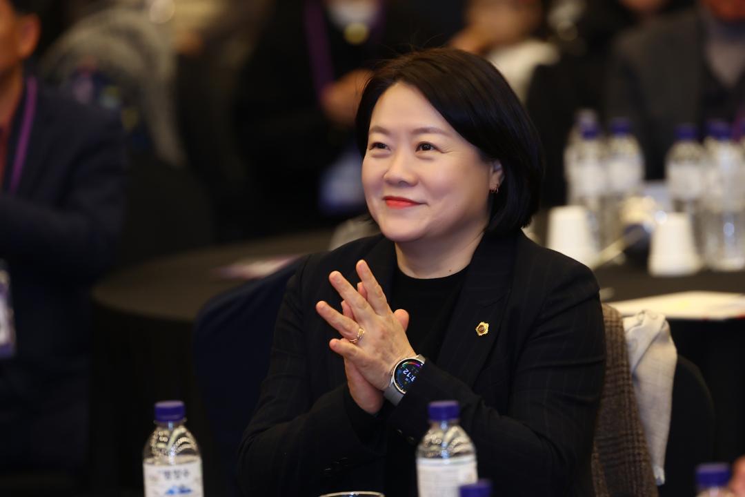 '2025 강원 Economic Connect' 게시글의 사진(12) '2025-12-22 2025 강원 Economic Connect (11).jpg'