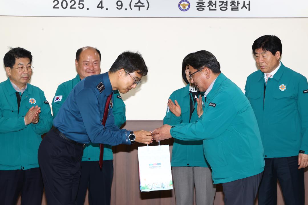 '제336회 안전건설위원회 민생현장 방문' 게시글의 사진(62) '2025-04-09 제336회 안전건설위원회 민생현장 방문 (72).jpg'