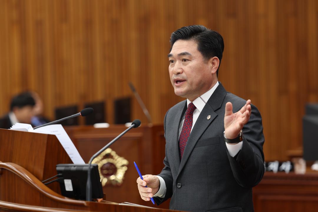 '제335회 제4차 본회의(제1차 도정 및 교육행정에 관한 질문)' 게시글의 사진(65) '2025-03-13 제335회 제4차 본회의(제1차 도정 및 교육행정에 관한 질문) (65) 김정수의원.jpg'
