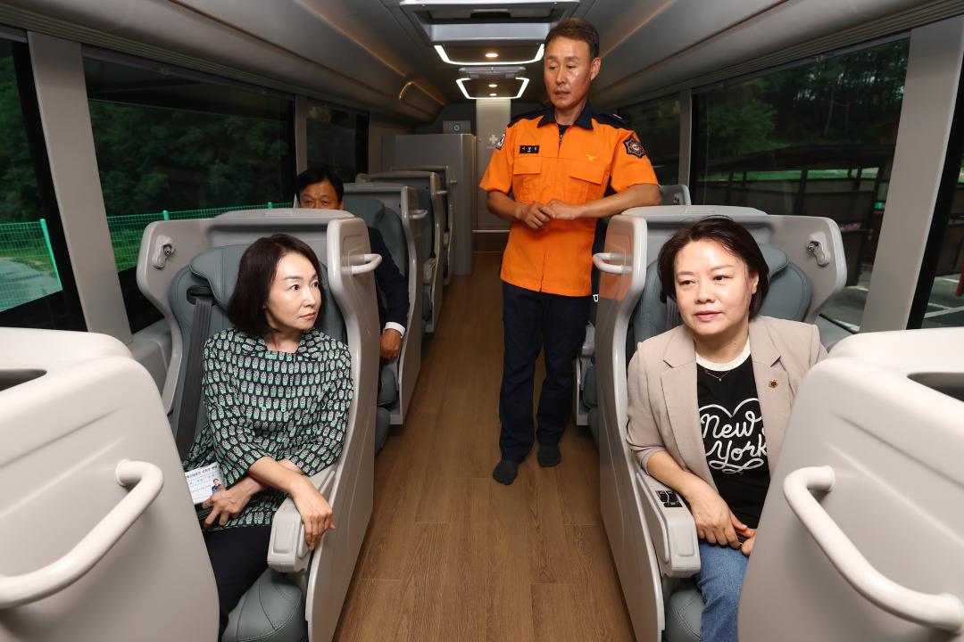 '2026년 기획안전소방위원회 의정연찬회' 게시글의 사진(23) '2026-07-24 2026년 기획안전소방위원회 의정연찬회 (23).jpg'
