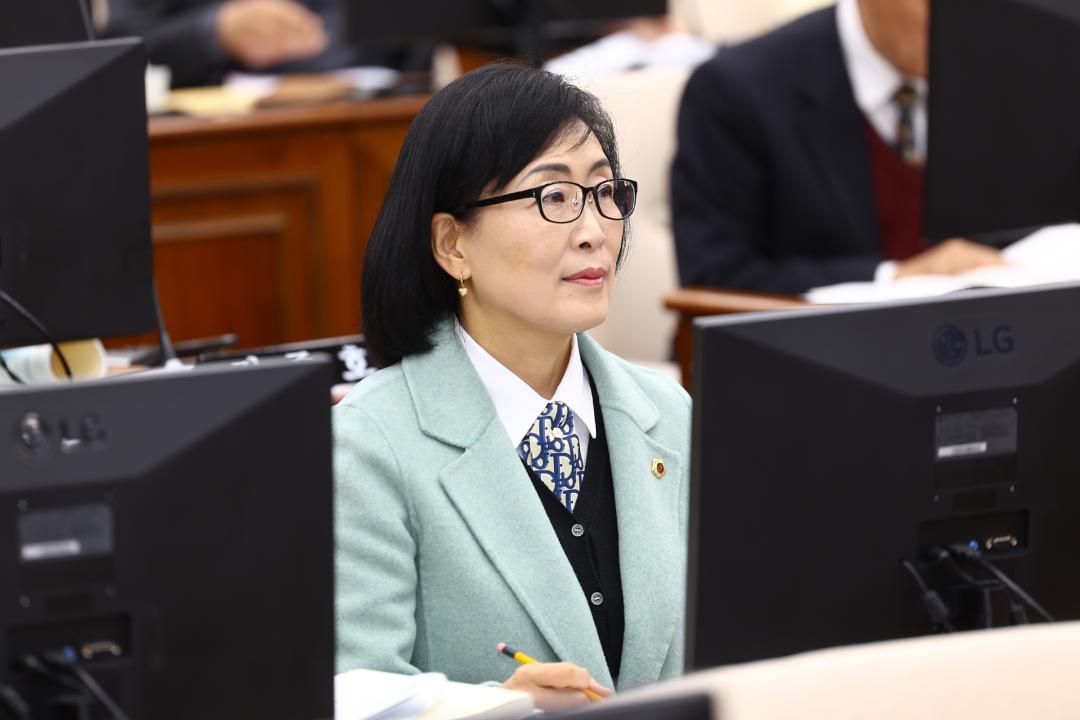 '제342회 제3차 예산결산특별위원회' 게시글의 사진(10) '2025-12-03 제342회 제3차 예산결산특별위원회 (10).jpg'