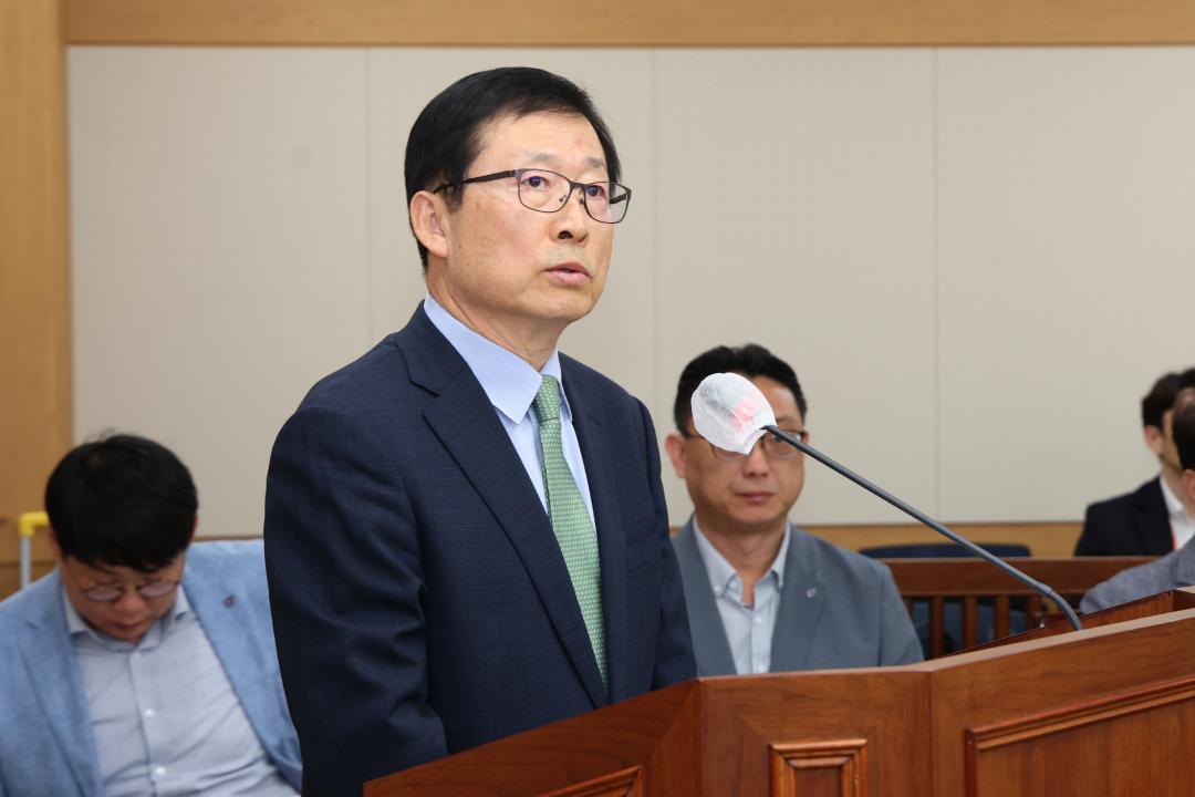 '제336회(폐회중) 제2차 강원특별자치도경제진흥원 인사청문특별위원회' 게시글의 사진(14) '2025-05-07 제336회 제2차 강원특별자치도경제진흥원 인사청문특별위원회 (14).jpg'
