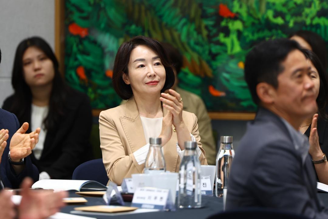 '제28회 강원특별자치도 환경대상 시상식' 게시글의 사진(23) '2025-06-05 제28회 강원특별자치도 환경대상 시상식 (24).jpg'