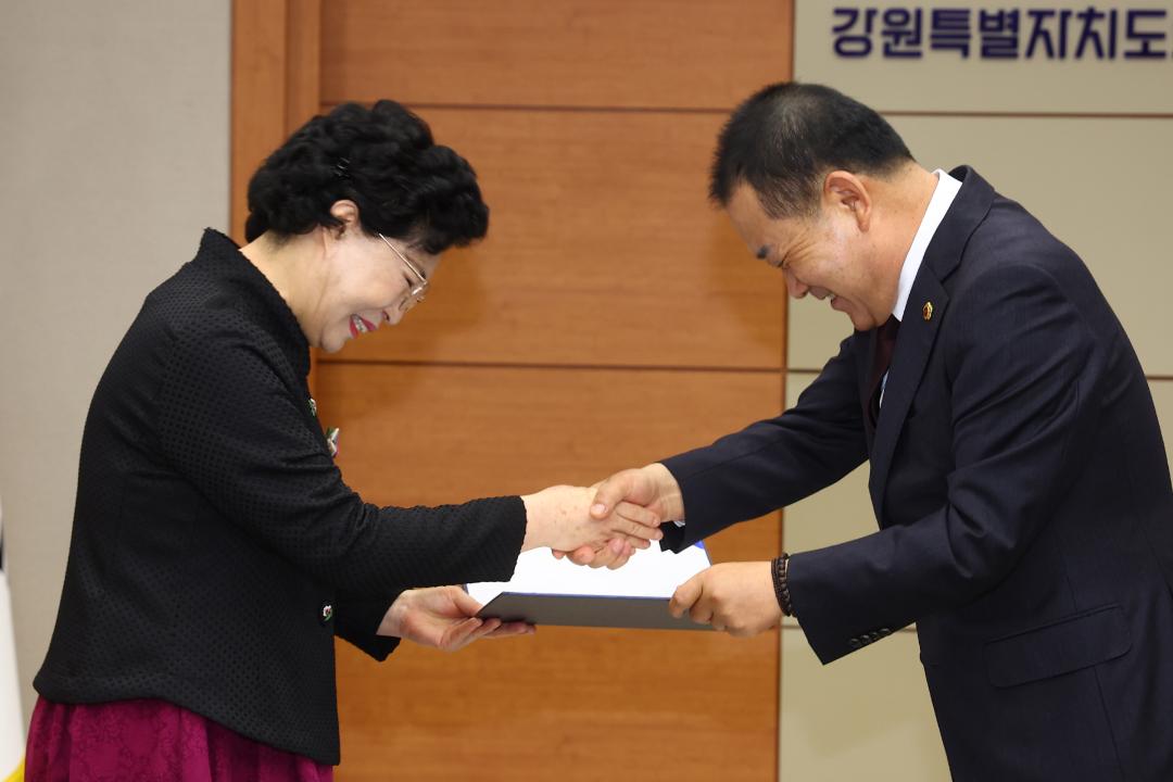 '2025회계연도 결산검사위원 위촉식 및 간담회' 게시글의 사진(13) '2026-04-16 2025회계연도 결산검사위원 위촉식 및 간담회 (13).jpg'