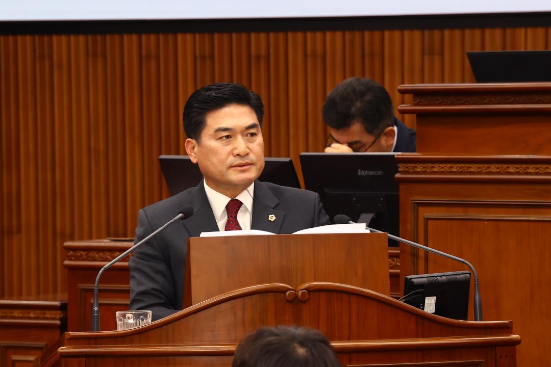 '제335회 제4차 본회의(제1차 도정 및 교육행정에 관한 질문)' 게시글의 사진(61) '2025-03-13 제335회 제4차 본회의(제1차 도정 및 교육행정에 관한 질문) (61) 김정수의원.jpg'