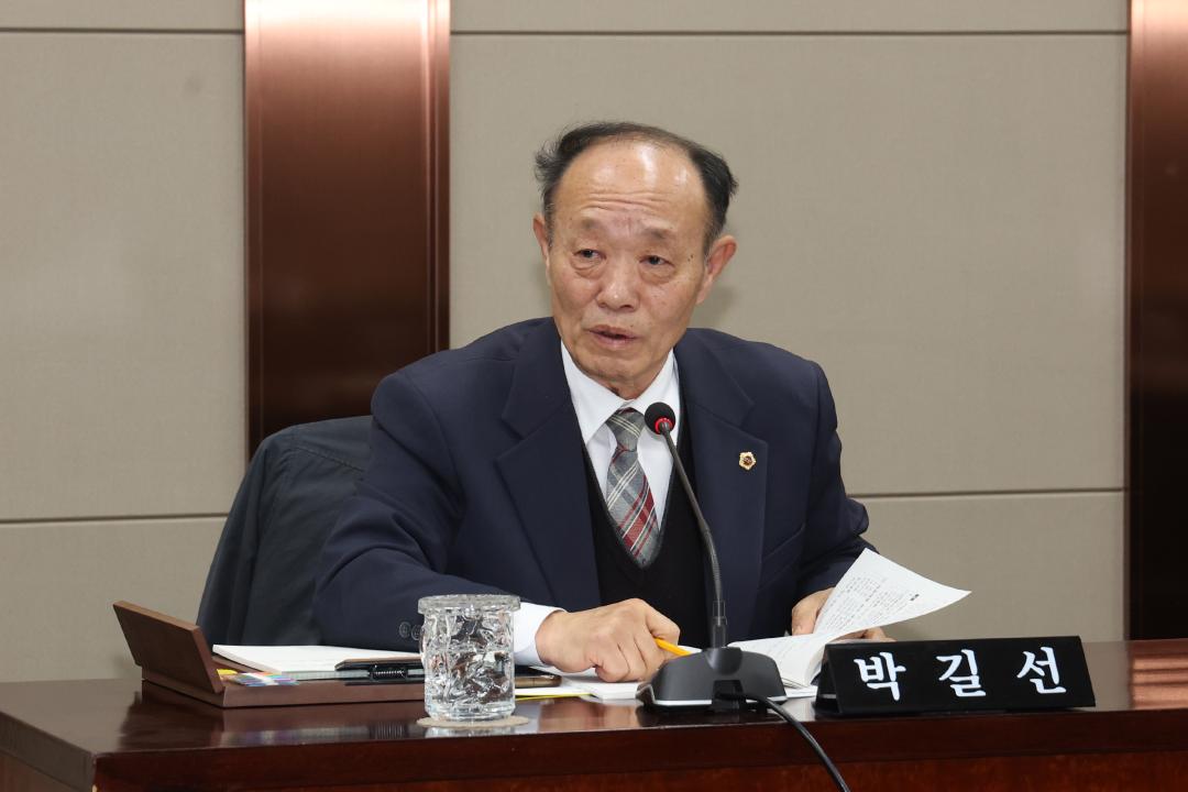 '제334회 제3차 농림수산위원회' 게시글의 사진(15) '2025-02-07 제334회 제3차 농림수산위원회 (14).jpg'
