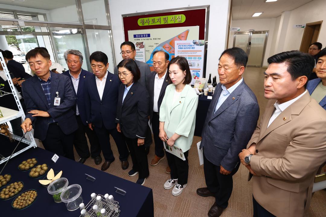 '제339회 농림수산위원회 의정연찬회' 게시글의 사진(58) '2025-07-15 제339회 농림수산위원회 의정연찬회 (58).jpg'