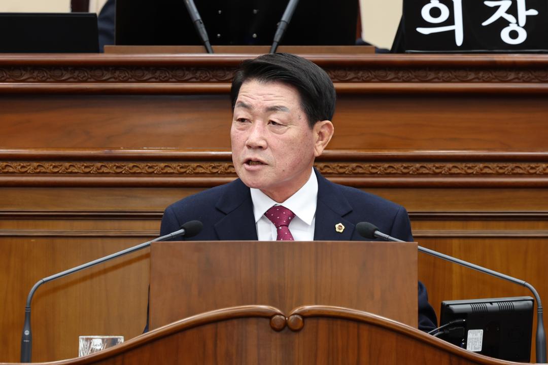 '제335회 제5차 본회의' 게시글의 사진(76) '2025-03-14 제335회 제5차 본회의 (76) 5분자유발언 김용복의원.jpg'