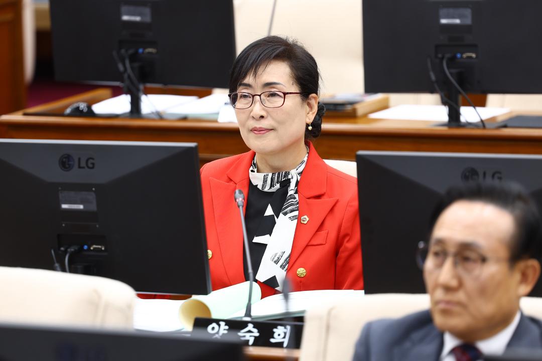 '제345회 제1차 예산결산특별위원회' 게시글의 사진(15) '2026-04-27 제345회 제1차 예산결산특별위원회 (17).jpg'