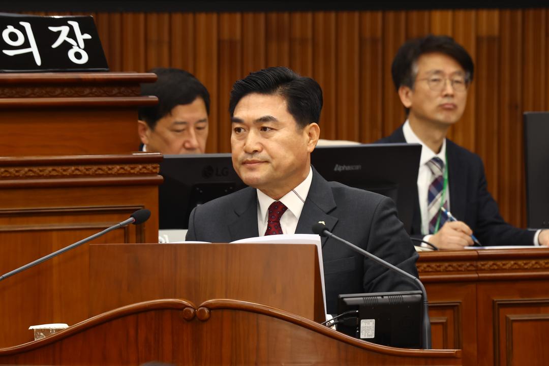 '제335회 제4차 본회의(제1차 도정 및 교육행정에 관한 질문)' 게시글의 사진(55) '2025-03-13 제335회 제4차 본회의(제1차 도정 및 교육행정에 관한 질문) (55) 김정수의원.jpg'