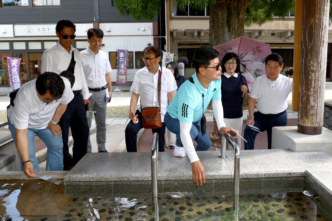 '강원특별자치도의회 한일국제교류협회 2025년 일본 돗토리현 방문' 게시글의 사진(8) '2025-07-29 강원특별자치도의회 한일국제교류협회 2025년 일본 돗토리현 방문 (8)_01_다이센 산 다이센지 절 탐방.jpg'