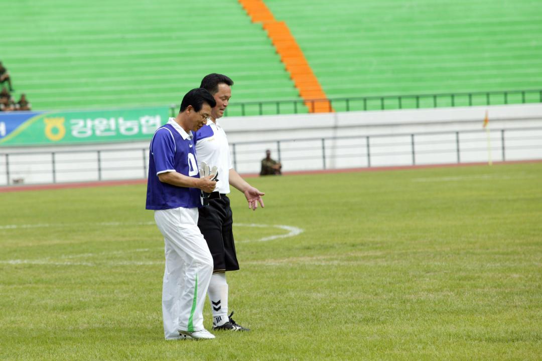 '제10회 강원도 민관군 친선축구대회' 게시글의 사진(28) '2008-09-05 제10회 강원도 민관군 친선축구대회 (28).jpg'