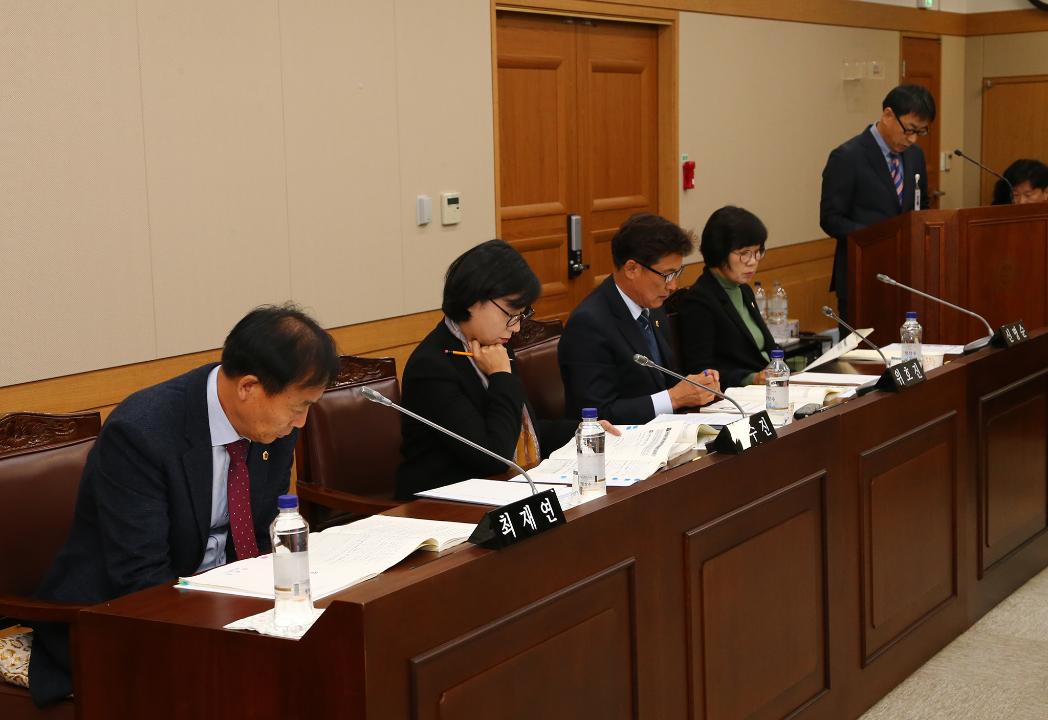 '2019년도 농림수산위원회 행정사무감사(환동해본부)' 게시글의 사진(14) '2019-11-15 2019년도 농림수산위원회 행정사무감사(환동해본부) (14).jpg'