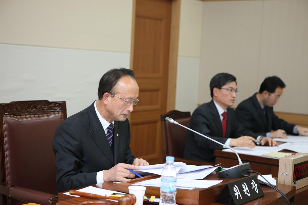 '206회 제7차 농림수산위원회' 게시글의 사진(3) '2011-01-28 206회 제7차 농림수산위원회 (3).jpg'