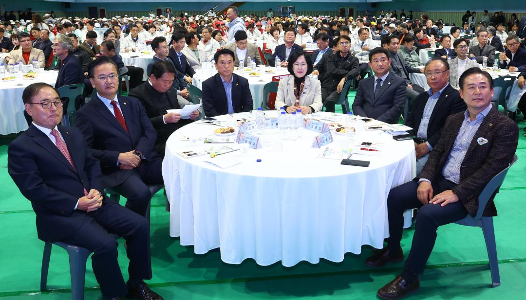 '제4회 강원특별자치도 여성생활체육대회 개회식' 게시글의 사진(3) '2025-11-01 제4회 강원특별자치도 여성생활체육대회 개회식 (2).jpg'