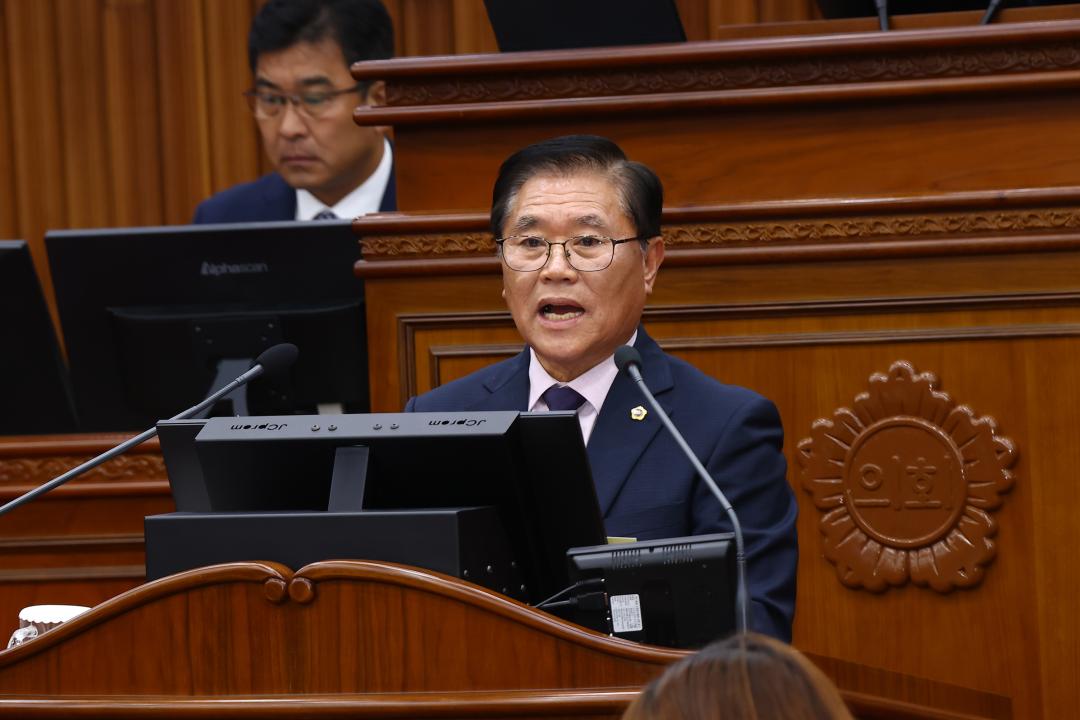 '제341회 제5차 본회의' 게시글의 사진(53) '2025-10-23 제341회 제5차 본회의 (54) 5분자유발언 홍성기의원.jpg'