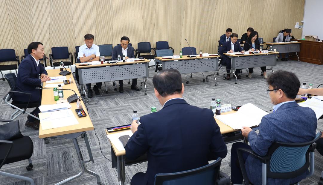 '소양강댐 주변지역 피해지원 연구회 간담회' 게시글의 사진(12) '2025-07-17 소양강댐 주변지역 피해지원 연구회 간담회 (12).jpg'