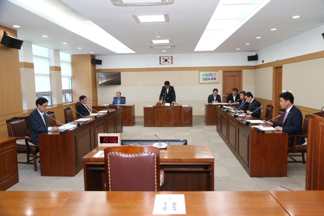 '제258회 제1차 농림수산위원회' 게시글의 사진(11) '2016-09-01 제258회 제1차 농림수산위원회 (11).JPG'