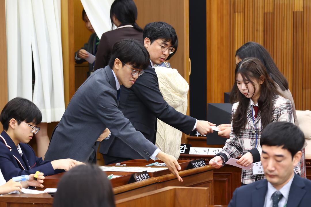 '2026 강원 청소년도의회' 게시글의 사진(62) '2026-04-10 2026 강원 청소년도의회 (61).jpg'