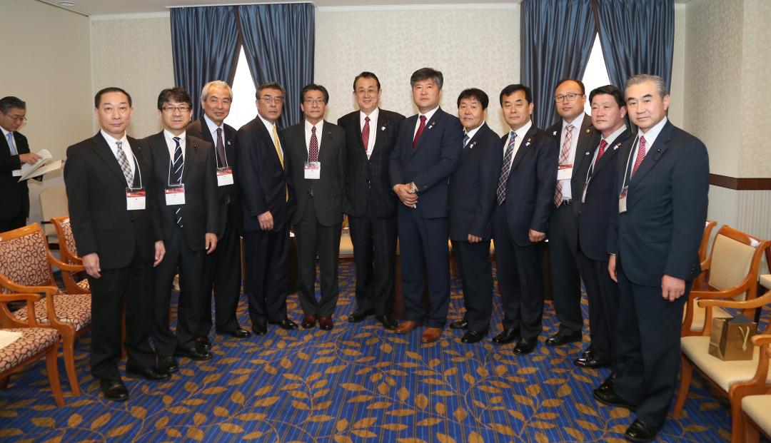 '제8회 동북아시아 지방의회 의장포럼 및 레고랜드제팬 현지시찰' 게시글의 사진(5) '2017-04-18 제8회 동북아시아 지방의회 의장포럼 및 레고랜드제팬 현지시찰 (5).jpg'