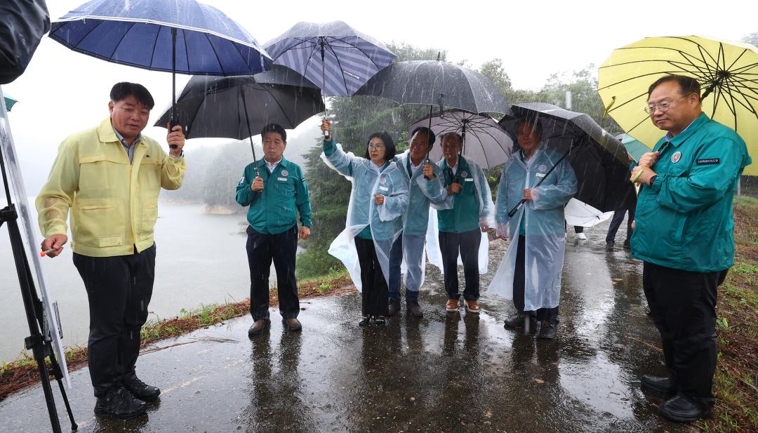 '제340회 농림수산위원회 현지시찰' 게시글의 사진(2) '2025-09-17 제340회 농림수산위원회 현지시찰 (2).jpg'