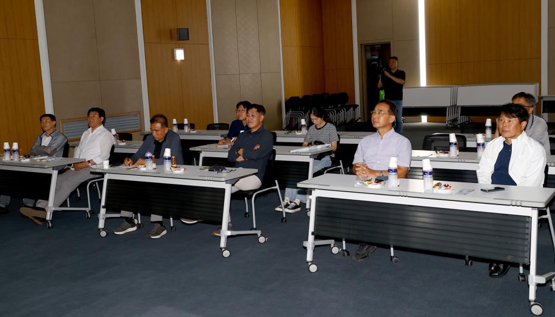 '폐광지역개발지원 특별위원회 현지시찰' 게시글의 사진(9) '2025-08-18 폐광지역개발지원 특별위원회 현지시찰(문경석탄박물관) (10).jpg'