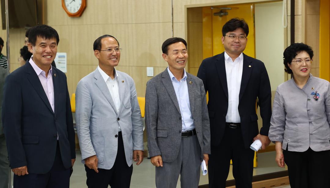 '강원특별자치도의회 교육위원회 의정연찬회' 게시글의 사진(42) '2025-07-17 강원특별자치도의회 교육위원회 의정연찬회 (44)(강원예술고등학교).jpg'