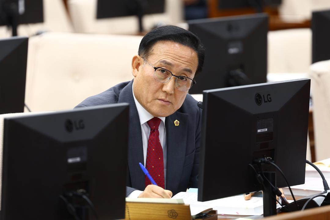 '제344회 제1차 예산결산특별위원회' 게시글의 사진(35) '2026-04-01 제344회 제1차 예산결산특별위원회 (35).jpg'