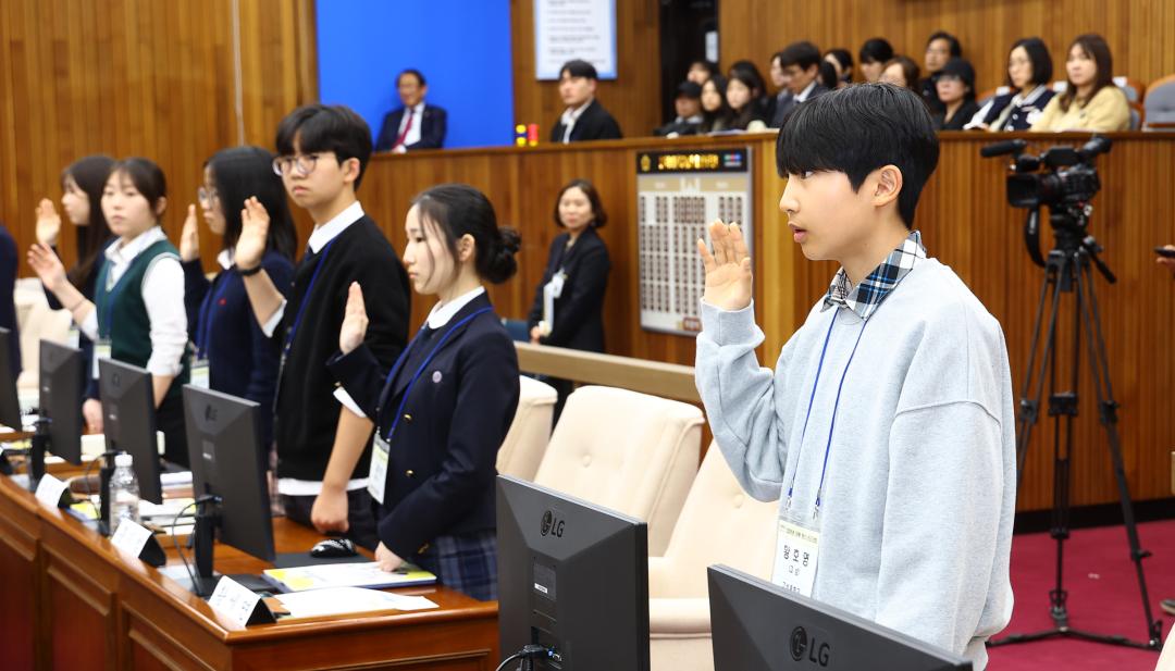 '2026 강원 청소년도의회' 게시글의 사진(135) '2026-04-10 2026 강원 청소년도의회 (136).jpg'