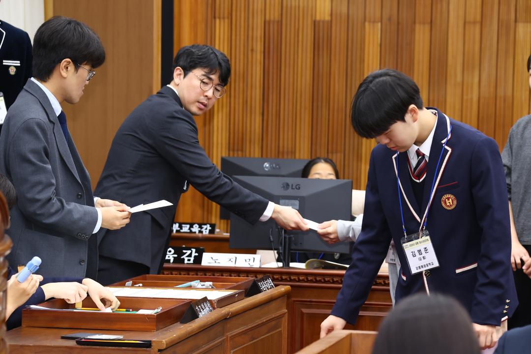 '2026 강원 청소년도의회' 게시글의 사진(68) '2026-04-10 2026 강원 청소년도의회 (67).jpg'