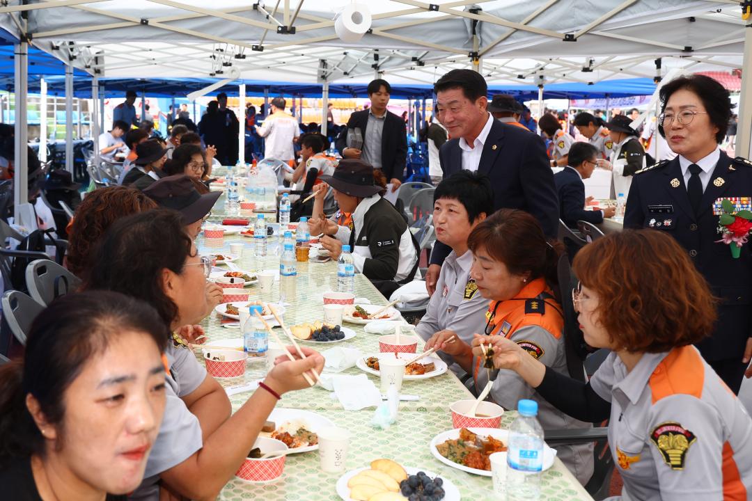 '제11회 도 의용소방대 소방기술 경연대회 개회식' 게시글의 사진(57) '2025-09-24 제11회 도 의용소방대 소방기술 경연대회 개회식 (58).jpg'