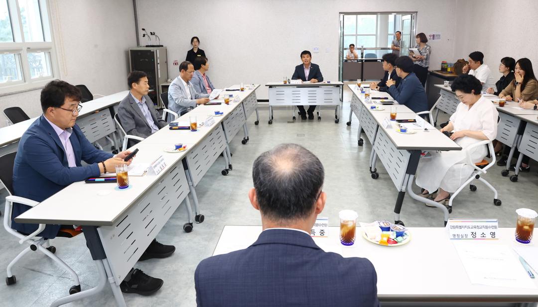 '강원특별자치도의회 교육위원회 의정연찬회' 게시글의 사진(44) '2025-07-18 강원특별자치도의회 교육위원회 의정연찬회 (44).jpg'