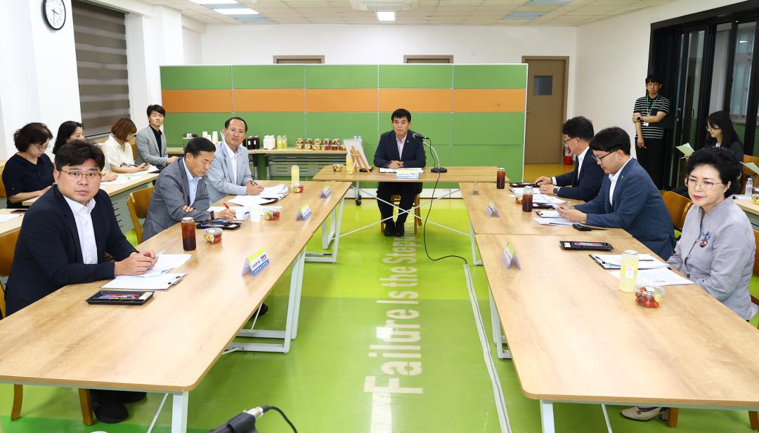 '강원특별자치도의회 교육위원회 의정연찬회' 게시글의 사진(19) '2025-07-17 강원특별자치도의회 교육위원회 의정연찬회 (20)(강원예술고등학교).jpg'