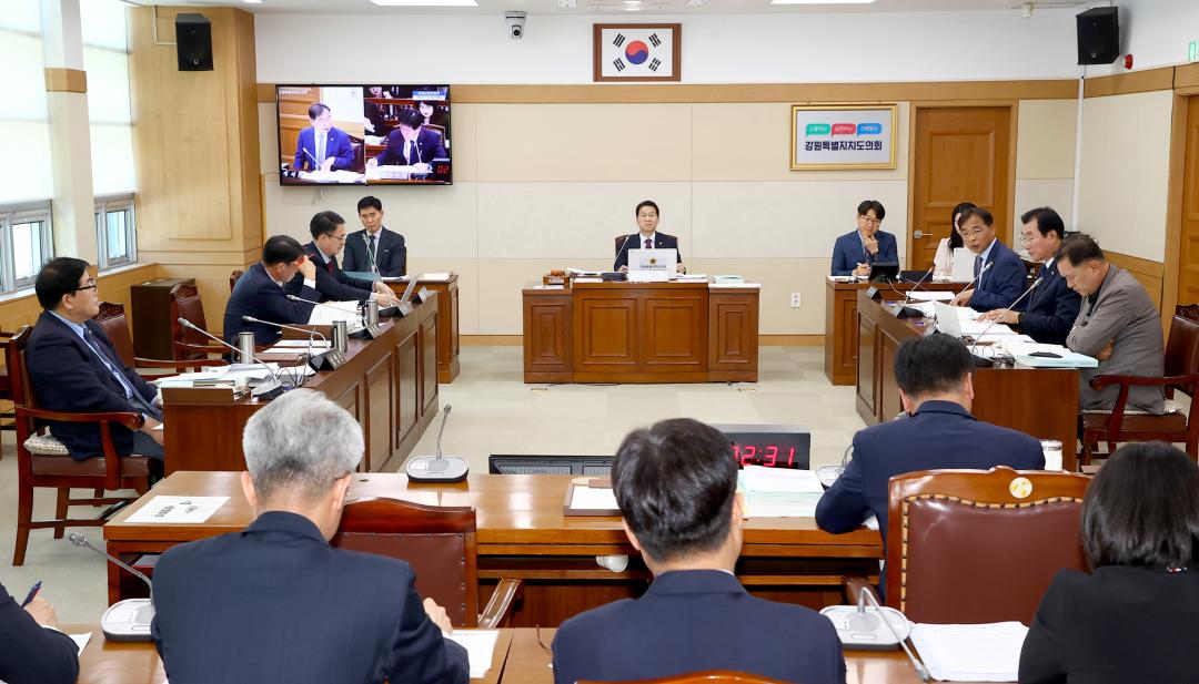 '제337회 제2차 경제산업위원회' 게시글의 사진(17) '2025-05-12 제337회 제2차 경제산업위원회 (17).jpg'