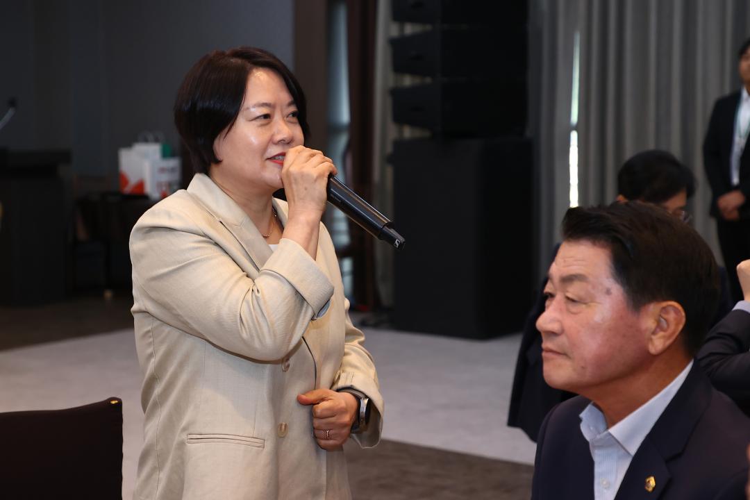 '제11대 강원특별자치도의회 의정활동 성과공유회' 게시글의 사진(61) '2026-06-16 제11대 강원특별자치도의회 의정활동 성과공유회 (66).jpg'