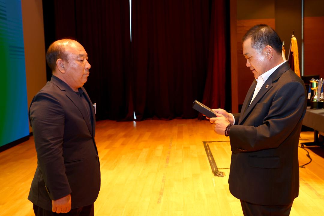 '제107회 전국동계체육대회 강원특별자치도 선수단 유공자 시상식' 게시글의 사진(24) '2026-03-31 제107회 전국동계체육대회 강원특별자치도 선수단 유공자 시상식 (24).jpg'