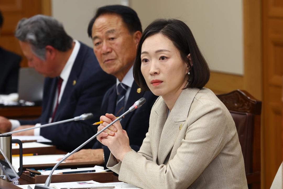 '2025년도 농림수산위원회 행정사무감사(농업기술원)' 게시글의 사진(21) '2025-11-12 2025년도 농림수산위원회 행정사무감사(농업기술원) (21).jpg'