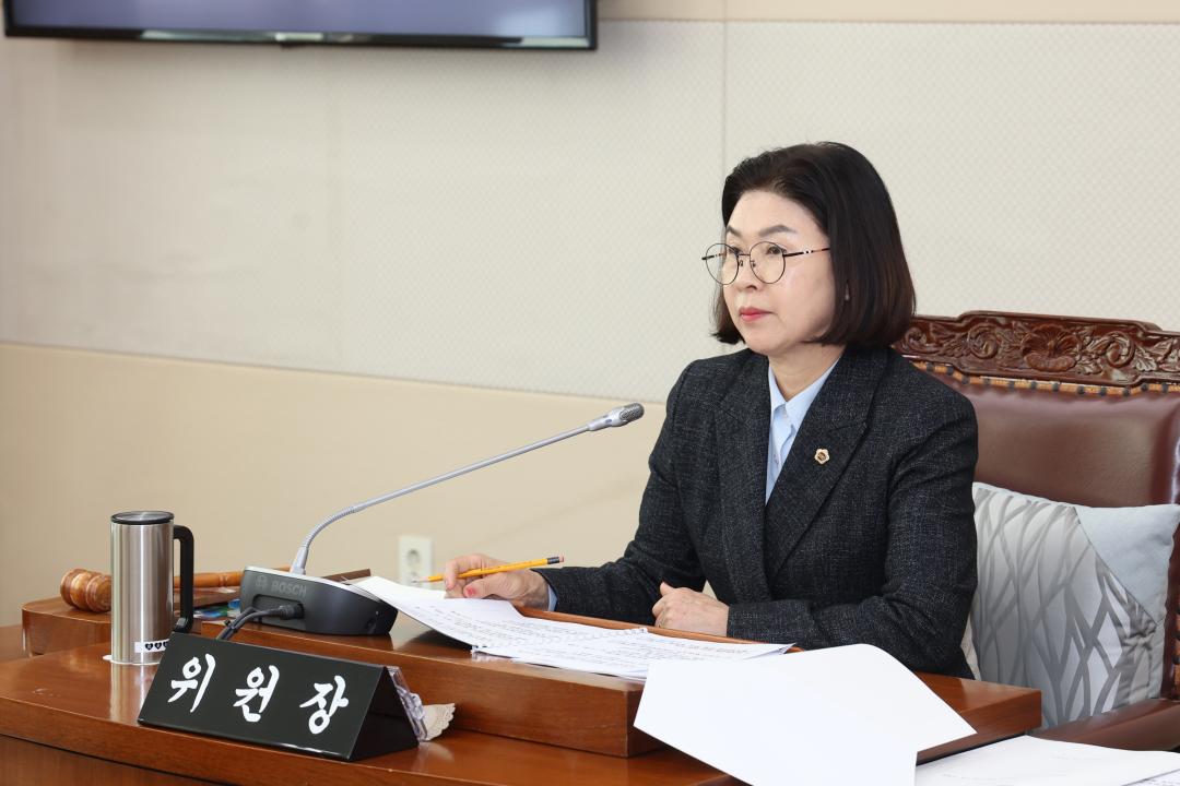 '제335회 제2차 농림수산위원회' 게시글의 사진(8) '2025-03-07 제335회 제2차 농림수산위원회 (8).jpg'