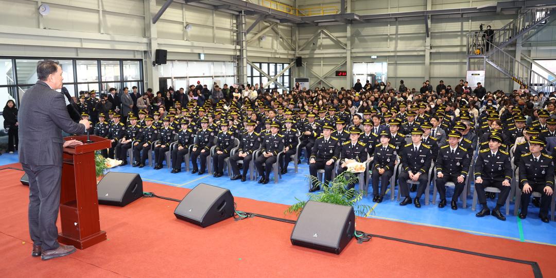 '제42기 소방사반 졸업 및 임명식' 게시글의 사진(25) '2026-01-23 제42기 소방사반 졸업 및 임명식 (24).jpg'