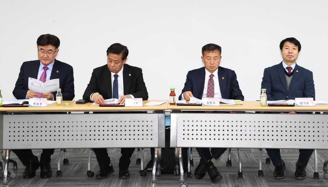 '강원특별자치도의회 IB교육연구회 창립총회' 게시글의 사진(10) '2025-03-05 강원특별자치도의회 IB교육연구회 창립총회 (10).jpg'