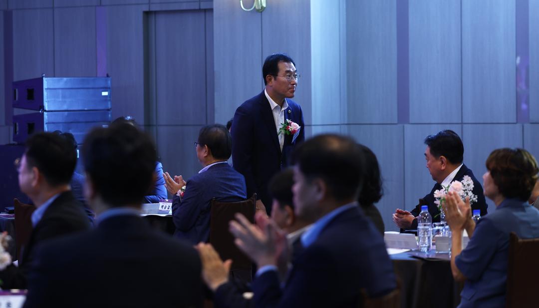 '제7회 강원특별자치도 일자리대상 시상식' 게시글의 사진(7) '2025-06-24 제7회 강원특별자치도 일자리대상 (7).jpg'