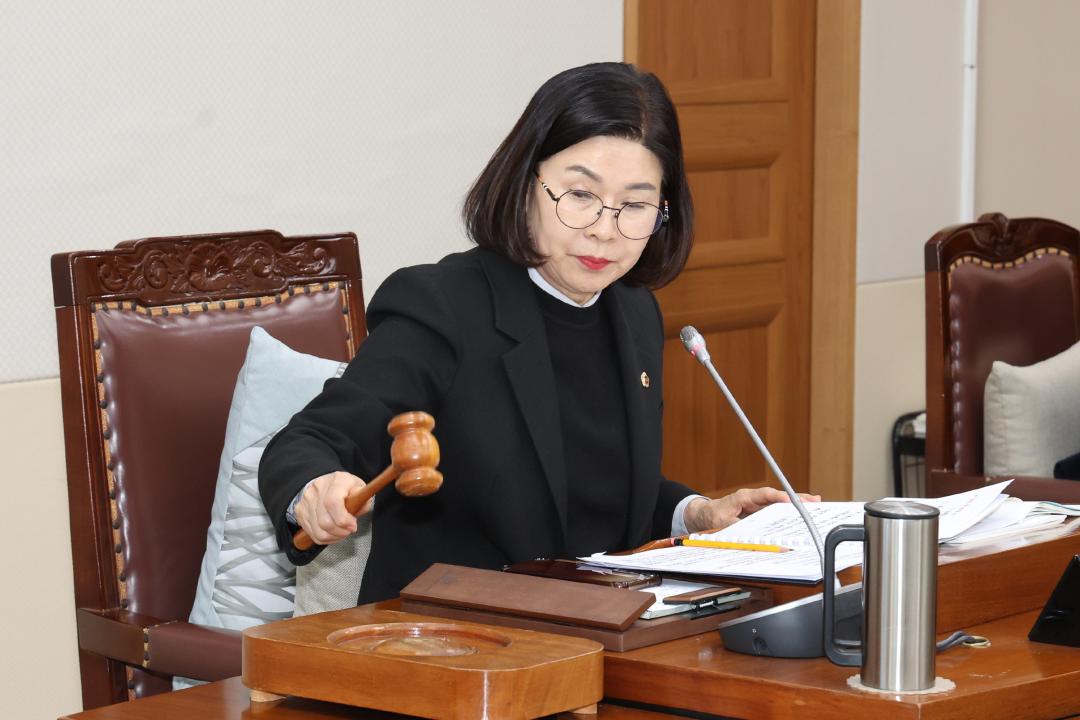 '제334회 제1차 농림수산위원회' 게시글의 사진(15) '2025-02-05 제334회 제1차 농림수산위원회 (15).jpg'