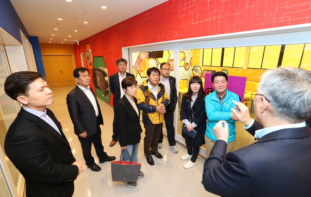 '제8회 동북아시아 지방의회 의장포럼 및 레고랜드제팬 현지시찰' 게시글의 사진(28) '2017-04-18 제8회 동북아시아 지방의회 의장포럼 및 레고랜드제팬 현지시찰 (28).jpg'