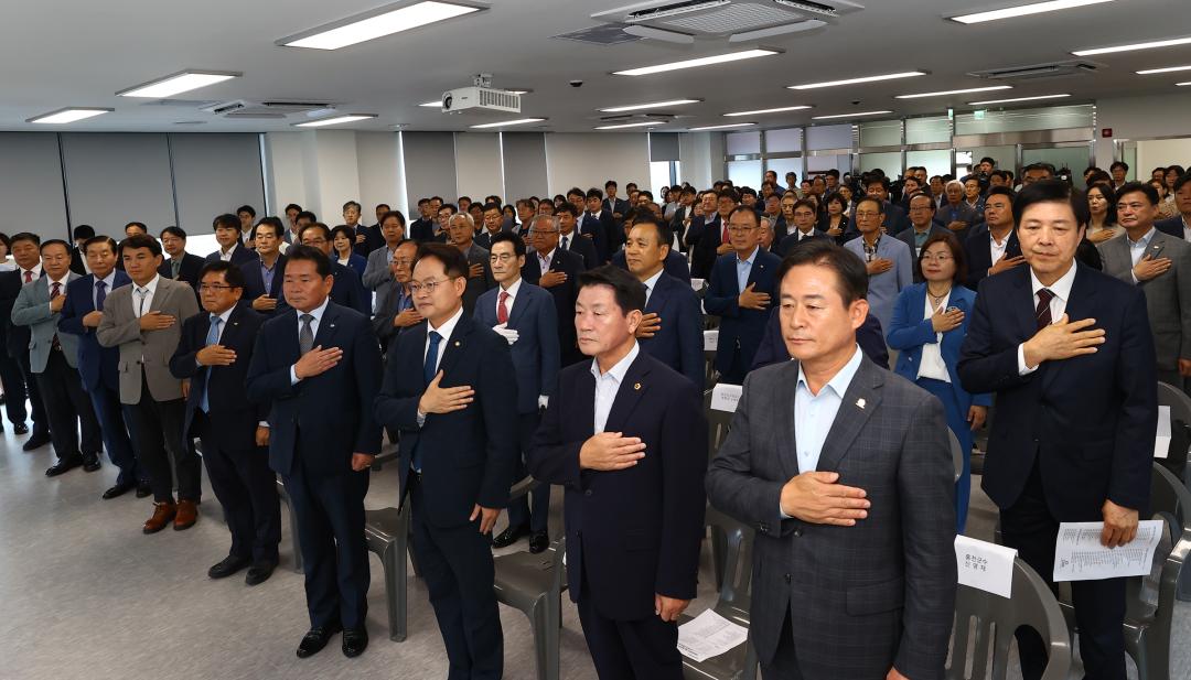 '창립83주년 기념 신축회관 준공식 및 제51회 상공의 날 기념식' 게시글의 사진(9) '2024-07-09 창립83주년 기념 신축회관 준공식 및 제51회 상공의 날 기념식 (9).jpg'