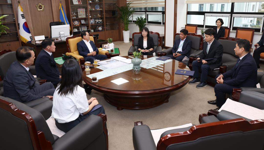 '강원특별자치도의회 임용장 수여식' 게시글의 사진(14) '2024-07-15 임용장 수여식 (14).jpg'