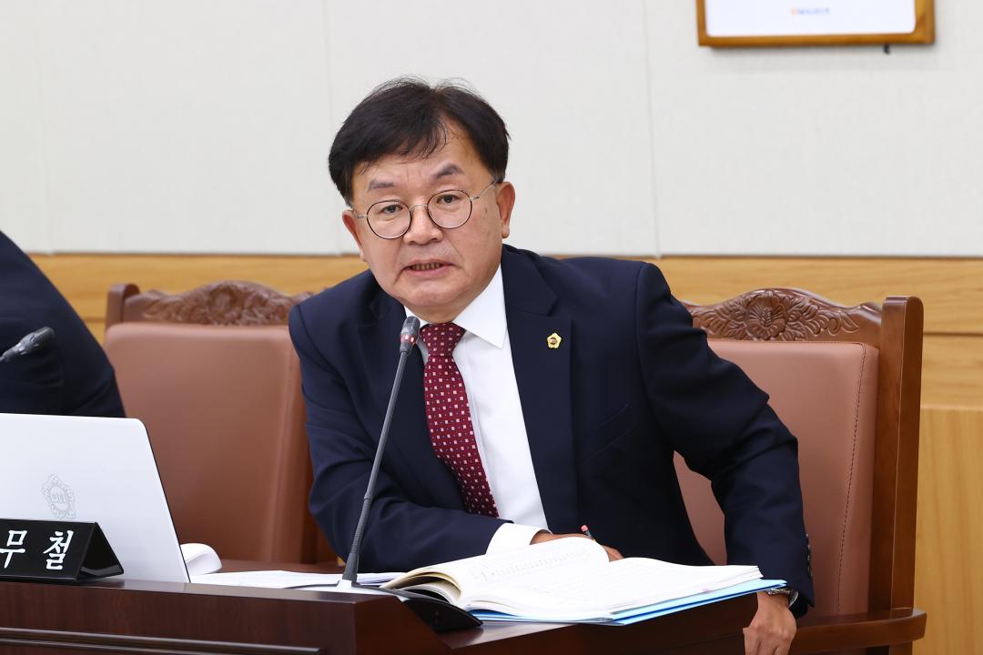'2025년도 안전건설위원회 행정사무감사(소방본부)' 게시글의 사진(41) '2025-11-06 2025년도 안전건설위원회 행정사무감사(소방본부) (41).jpg'