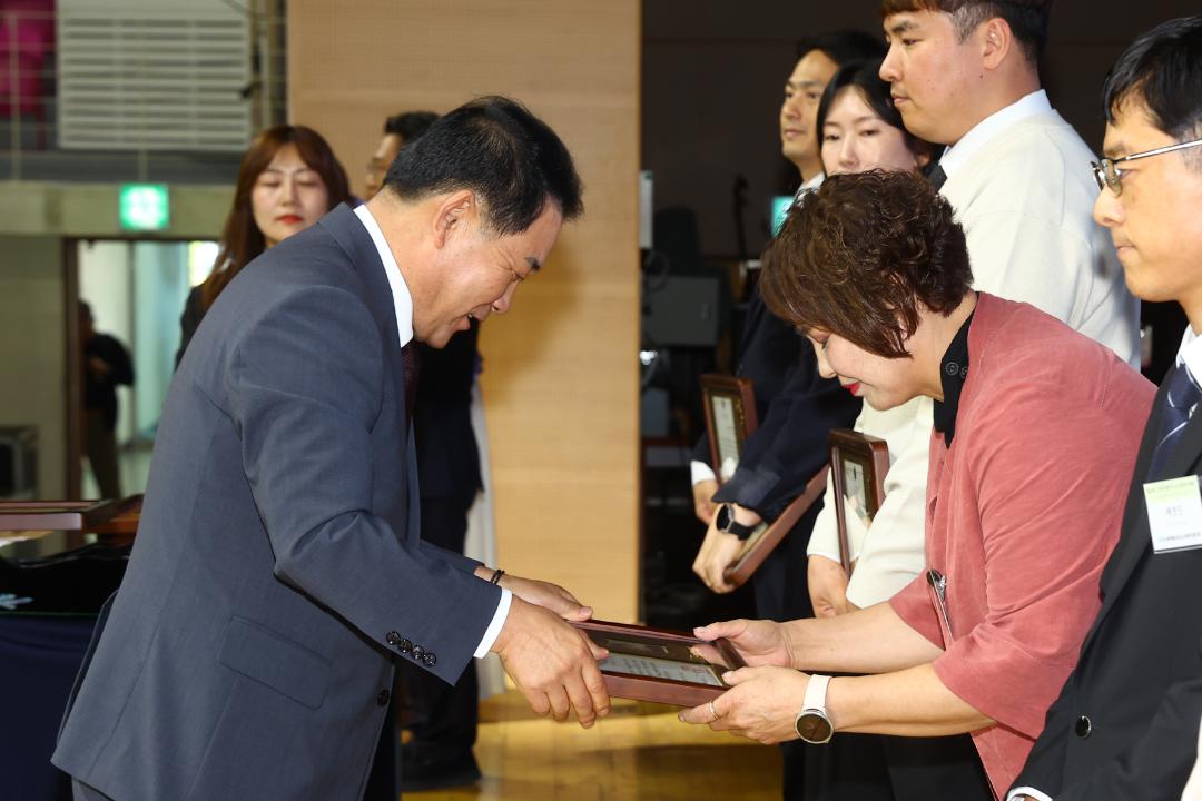 '제24회 강원특별자치도 사회복지사 대회' 게시글의 사진(36) '2025-09-30 제24회 강원특별자치도 사회복지사 대회 (36).jpg'