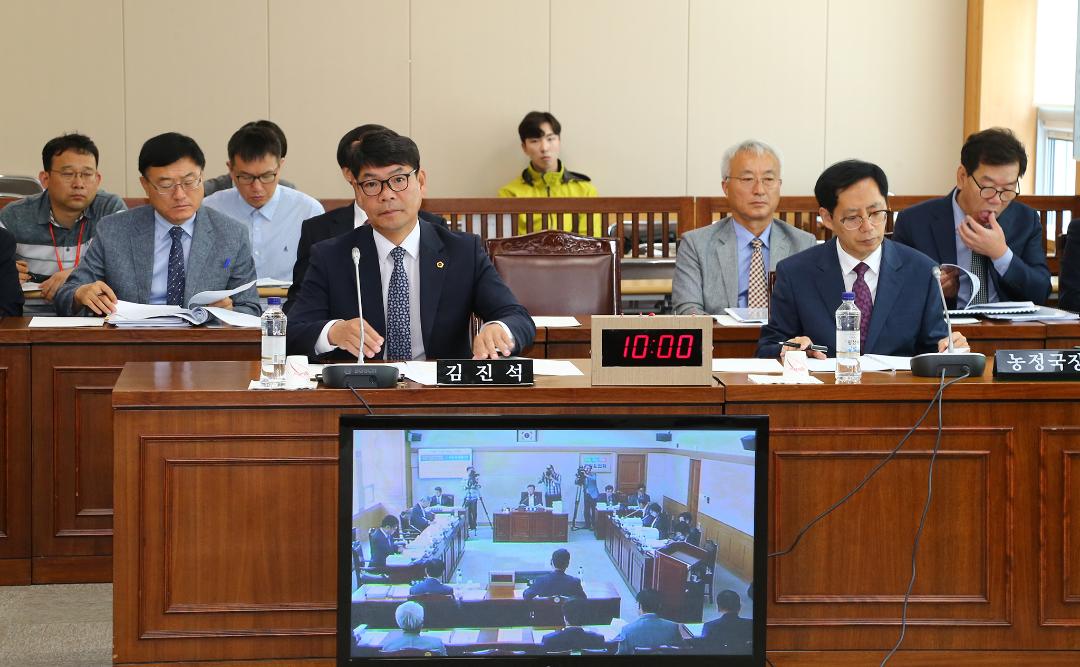 '제282회 제2차 농림수산위원회' 게시글의 사진(13) '2019-06-10 제282회 제2차 농림수산위원회 (13).jpg'